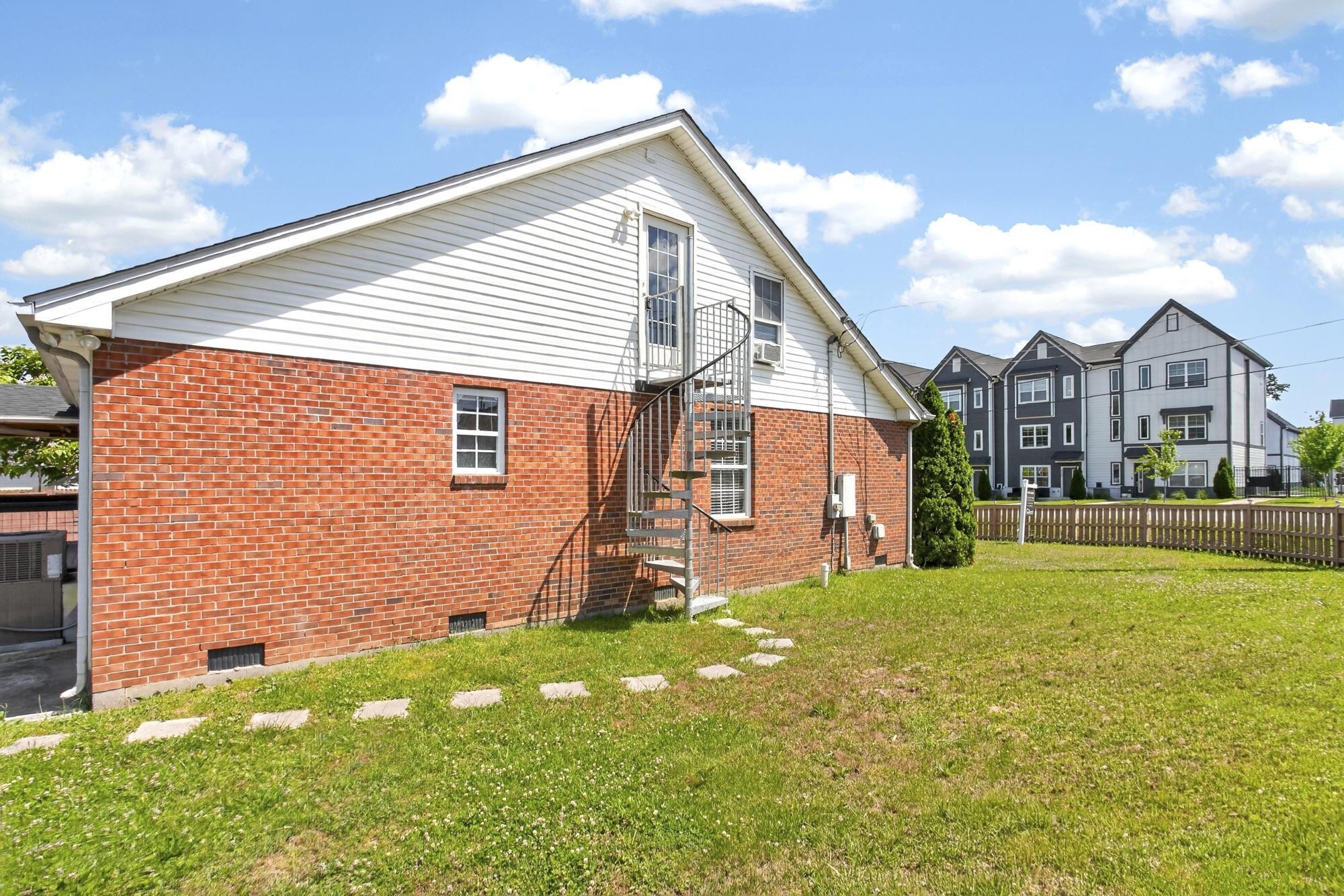 801 N Dupont Ave, N Madison TN 37115