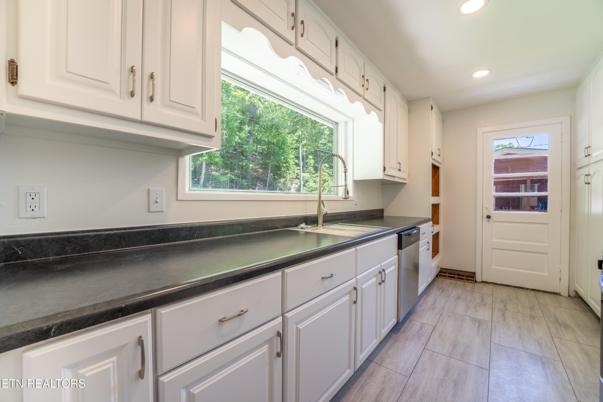 101 Disston Road Oak Ridge TN 37830