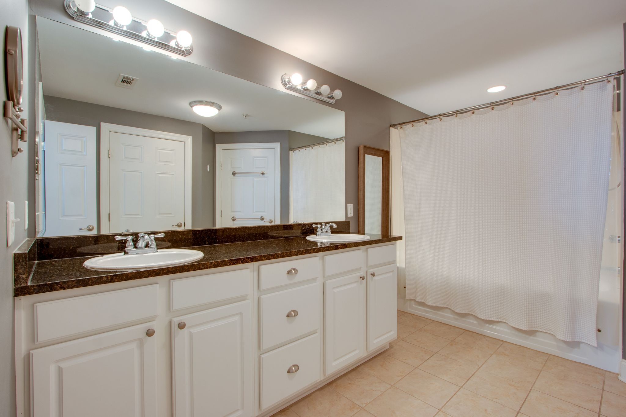 3201 Aspen Grove Drive Franklin TN 37067