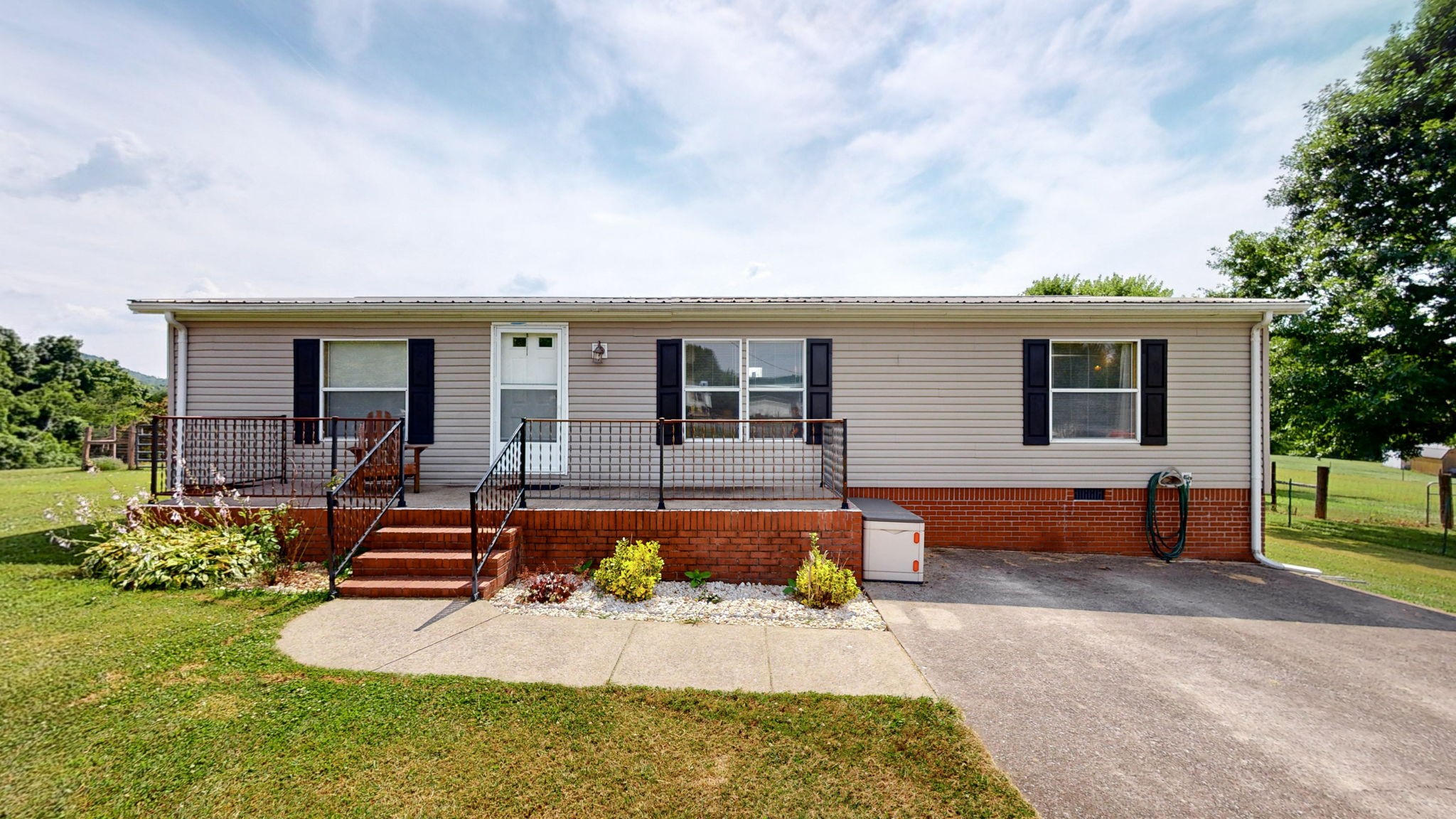 134 Cherokee Drive Bradyville TN 37026