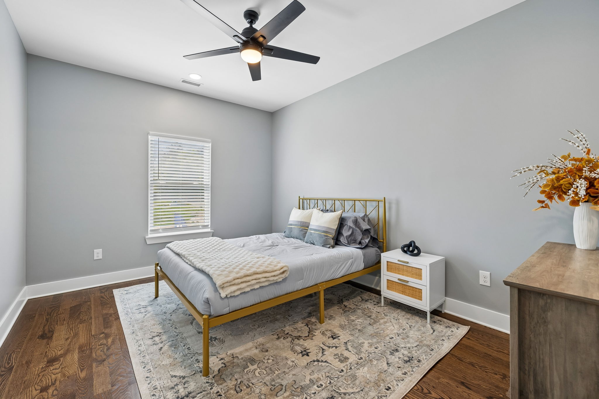 1807 Tn12, S Ashland City TN 37015