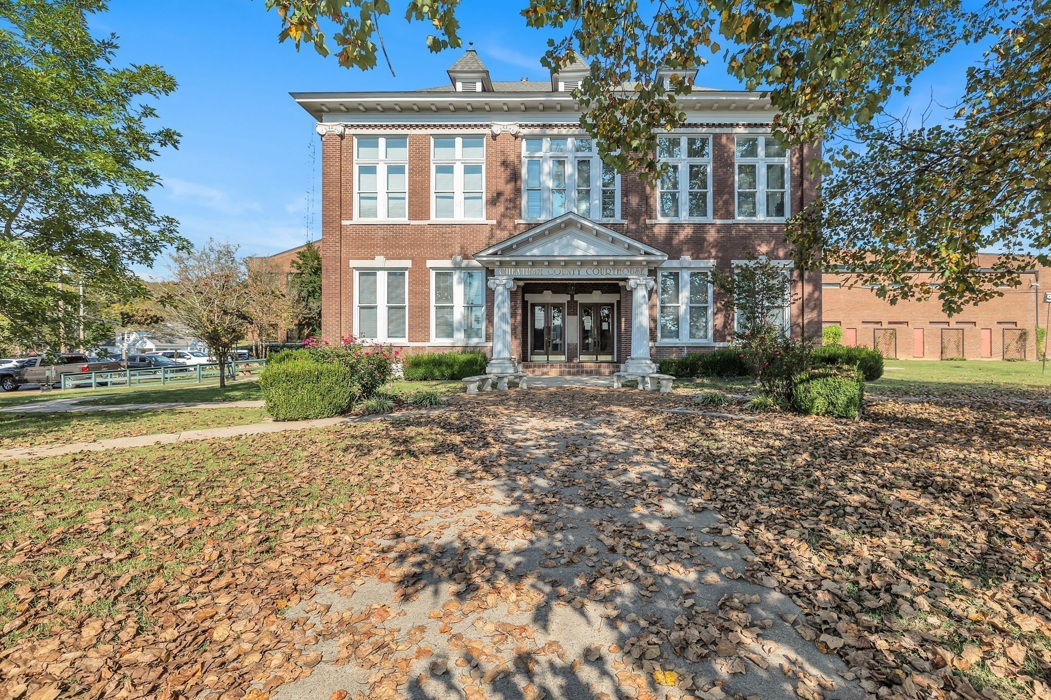 1807 Tn12, S Ashland City TN 37015