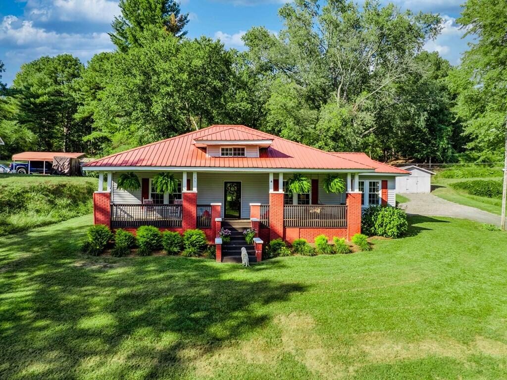 195 Isabella Avenue Copperhill TN 37317