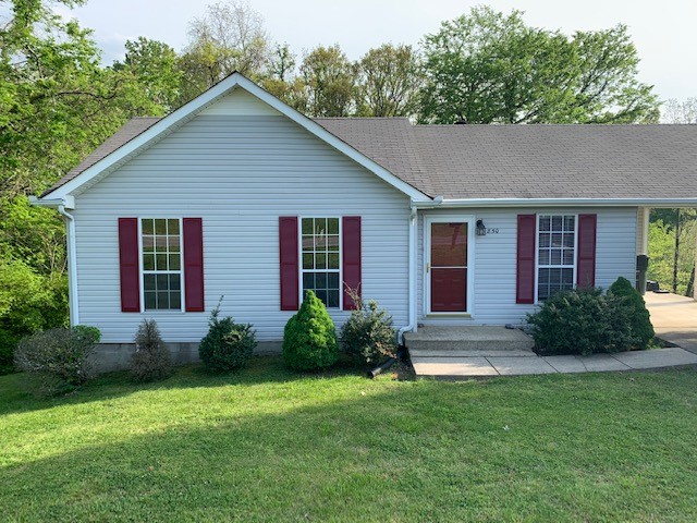 850 W Walnut Street, W Dickson TN 37055