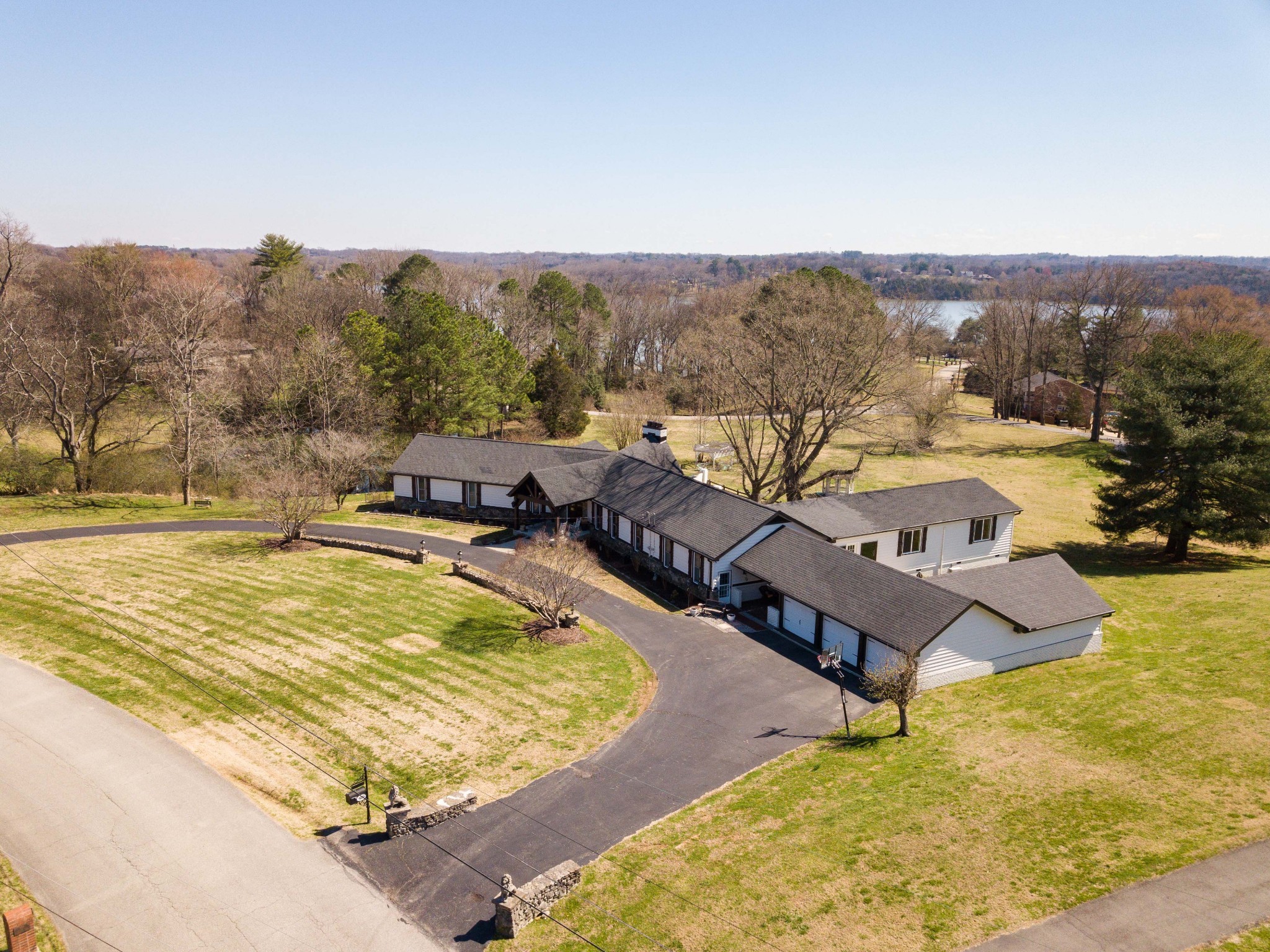262 Bayshore Drive Hendersonville TN 37075