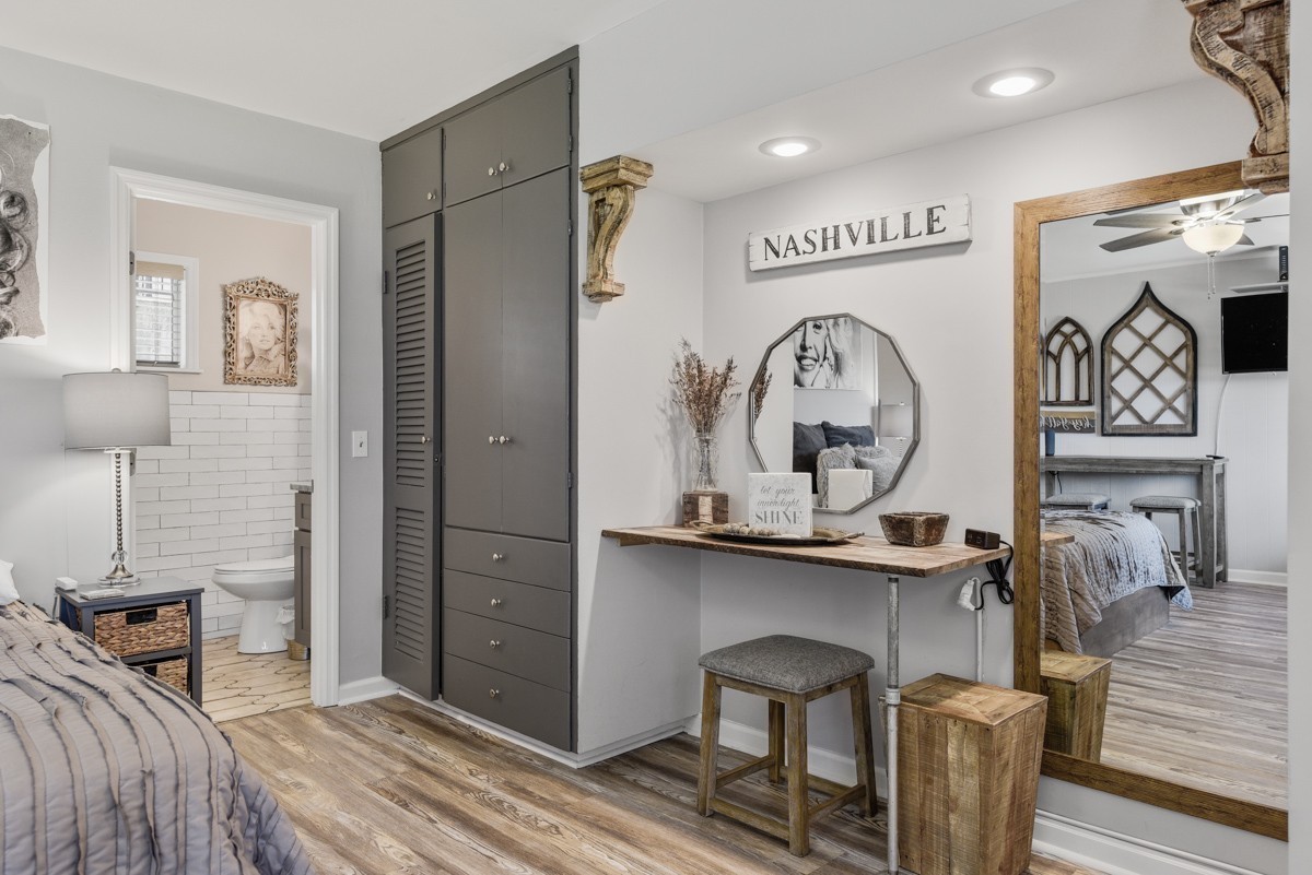803 Hillview Heights Nashville TN 37204