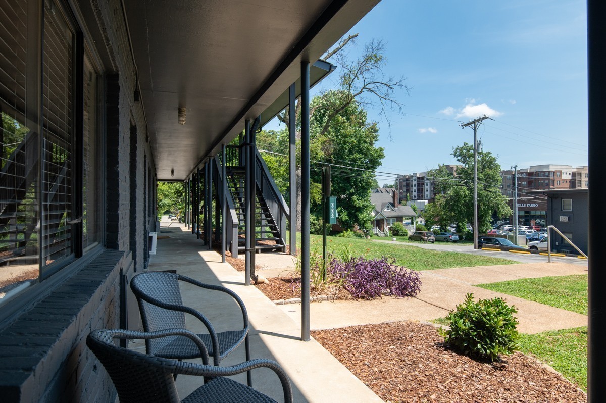 803 Hillview Heights Nashville TN 37204