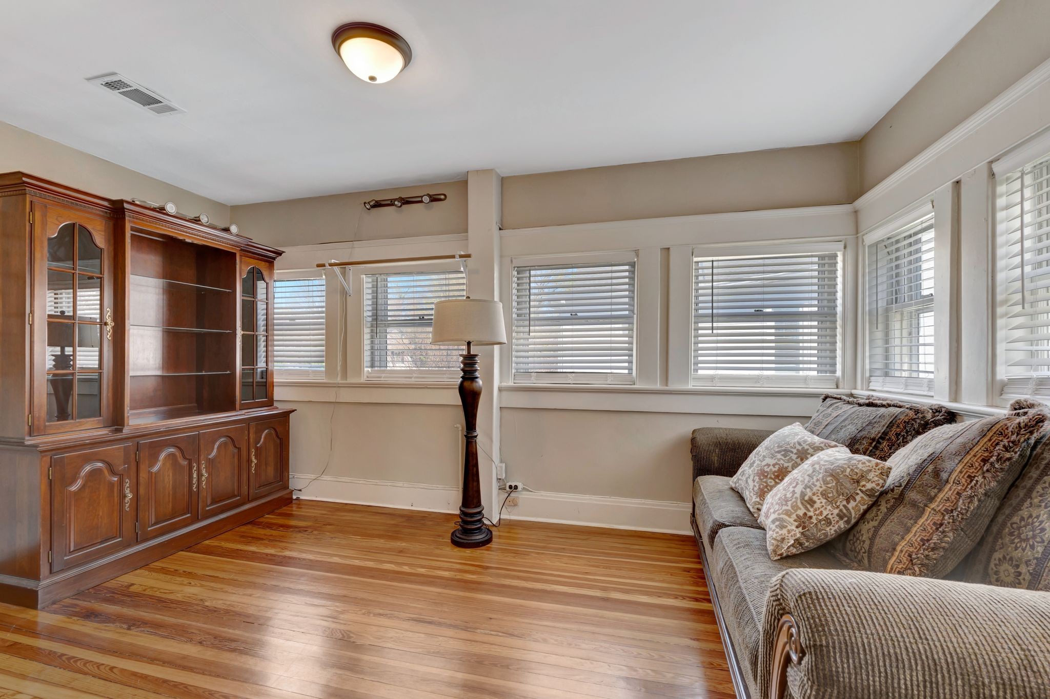 310 W 6th Street Columbia TN 38401