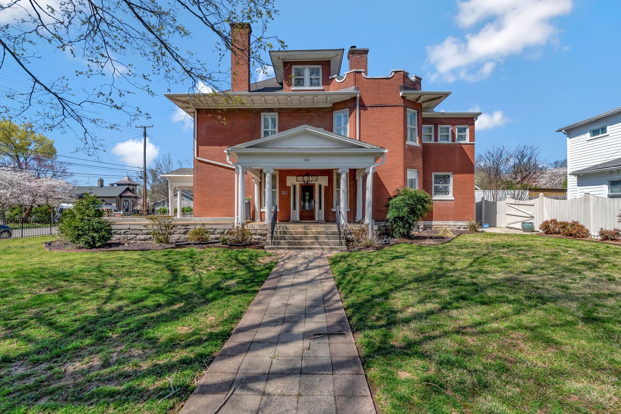 310 W 6th Street Columbia TN 38401