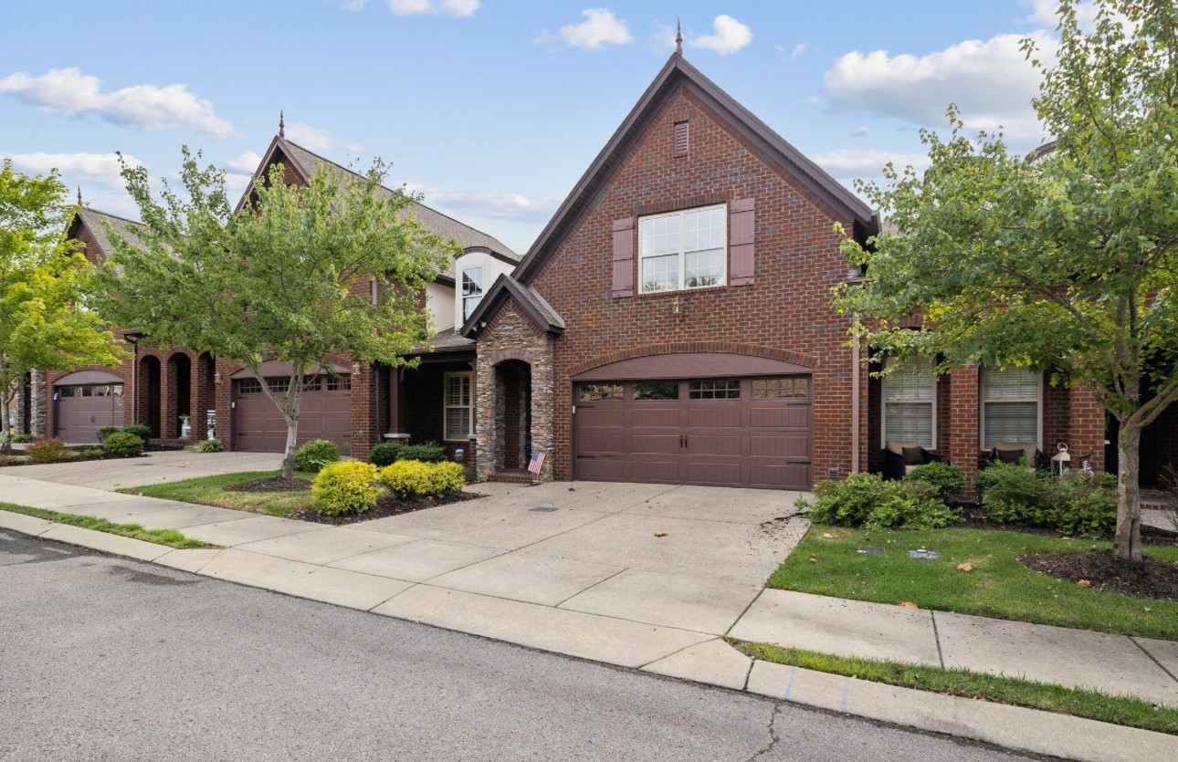 129 Village Circle Lebanon TN 37087