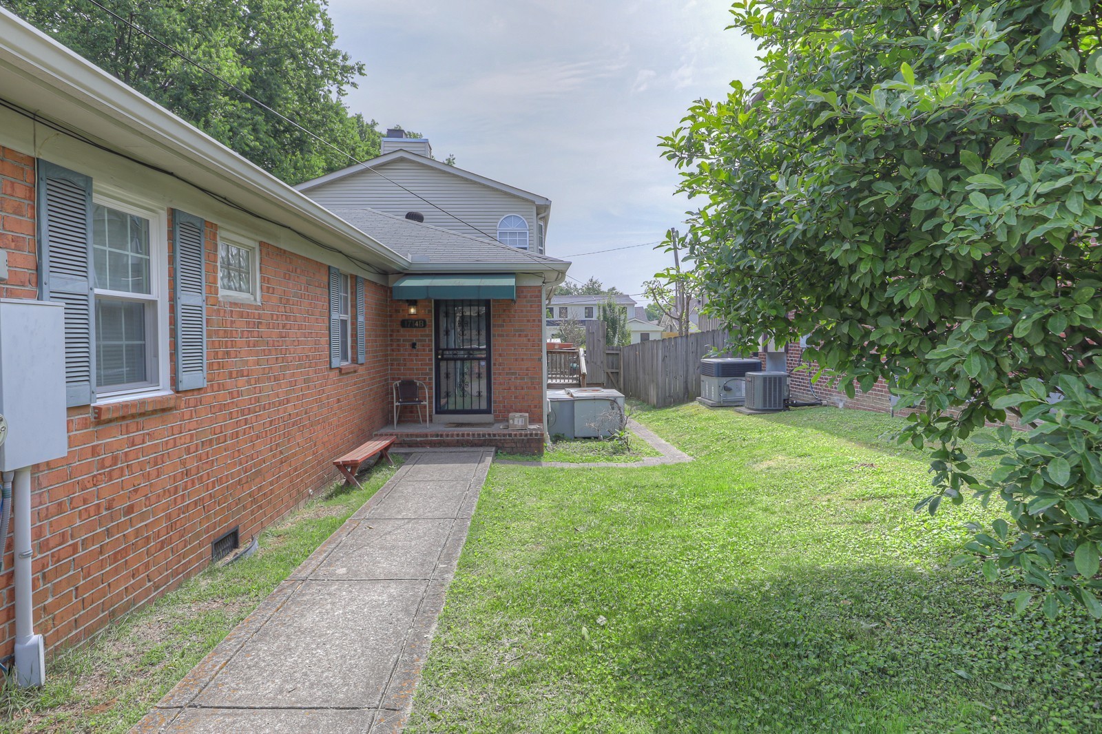1714B Villa Place Nashville TN 37212