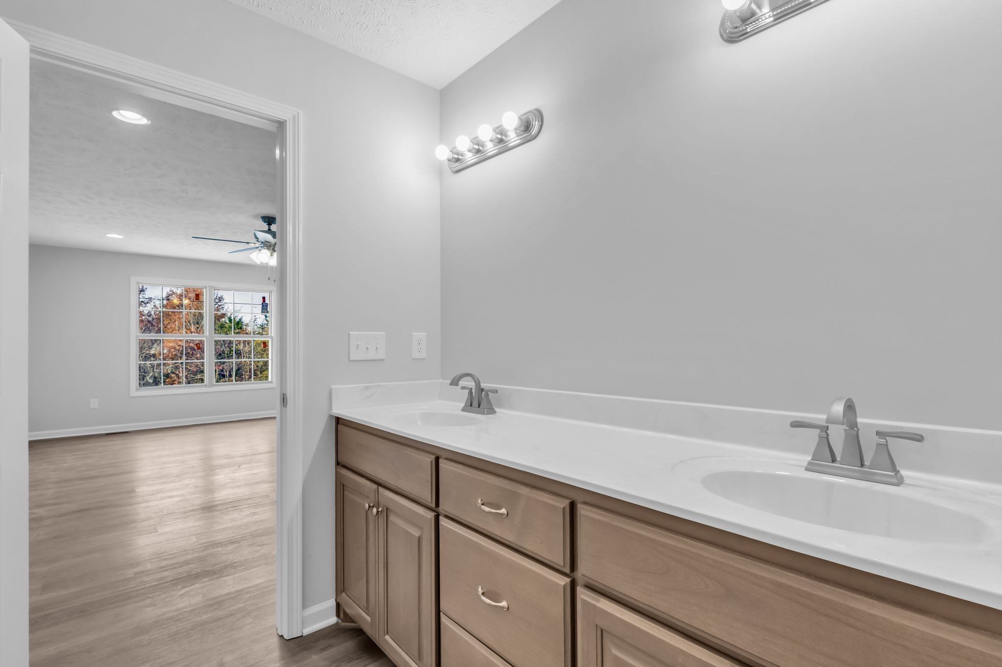 53 Sunset Falls Road Tullahoma TN 37388