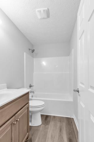 53 Sunset Falls Road Tullahoma TN 37388