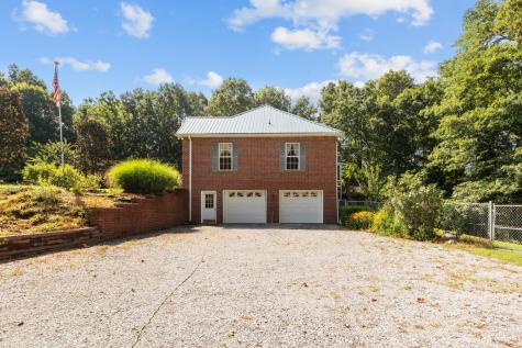 1922 Highway 49, E Charlotte TN 37036