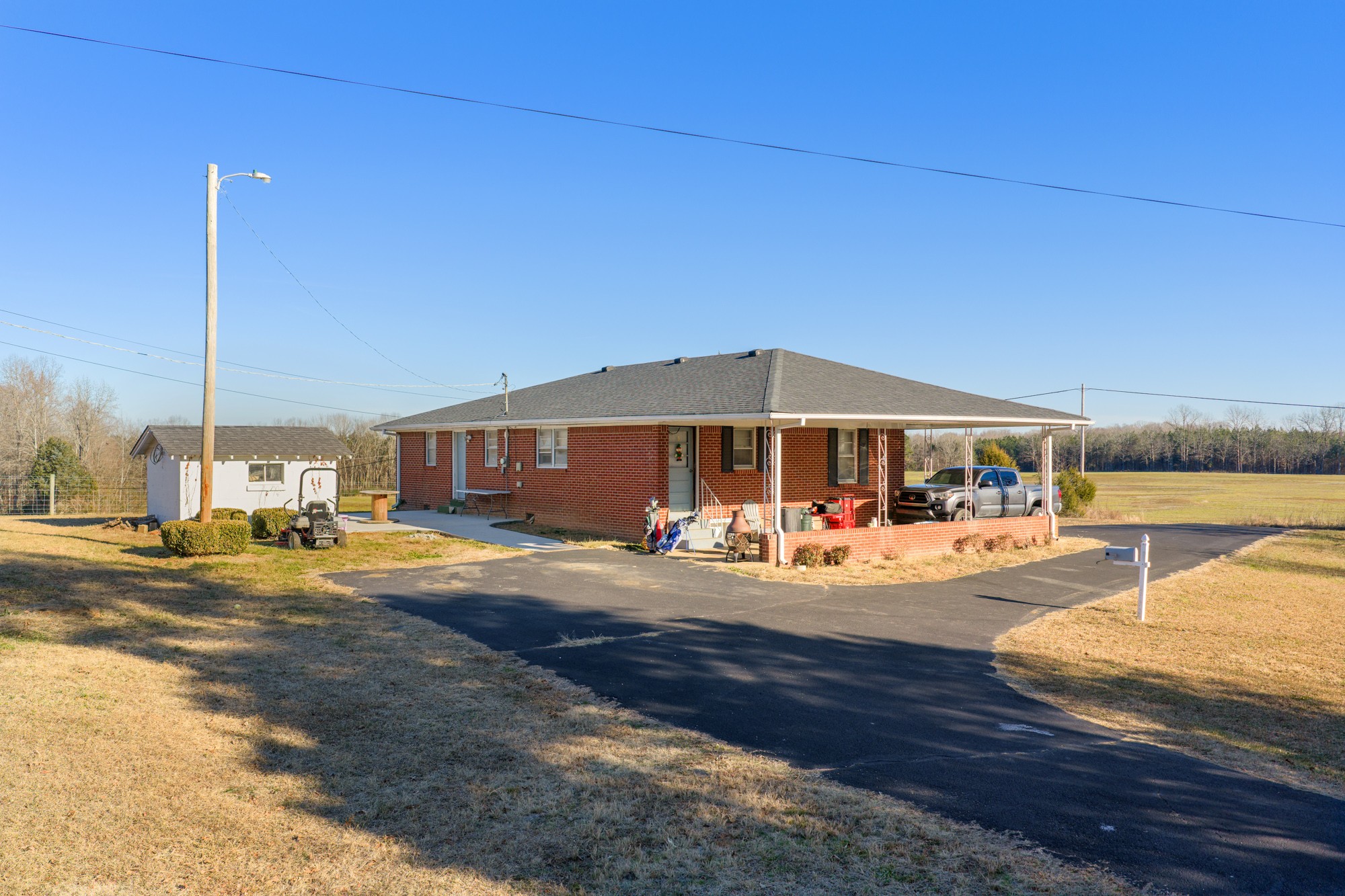 2095 Bible Hill Road Parsons TN 38363