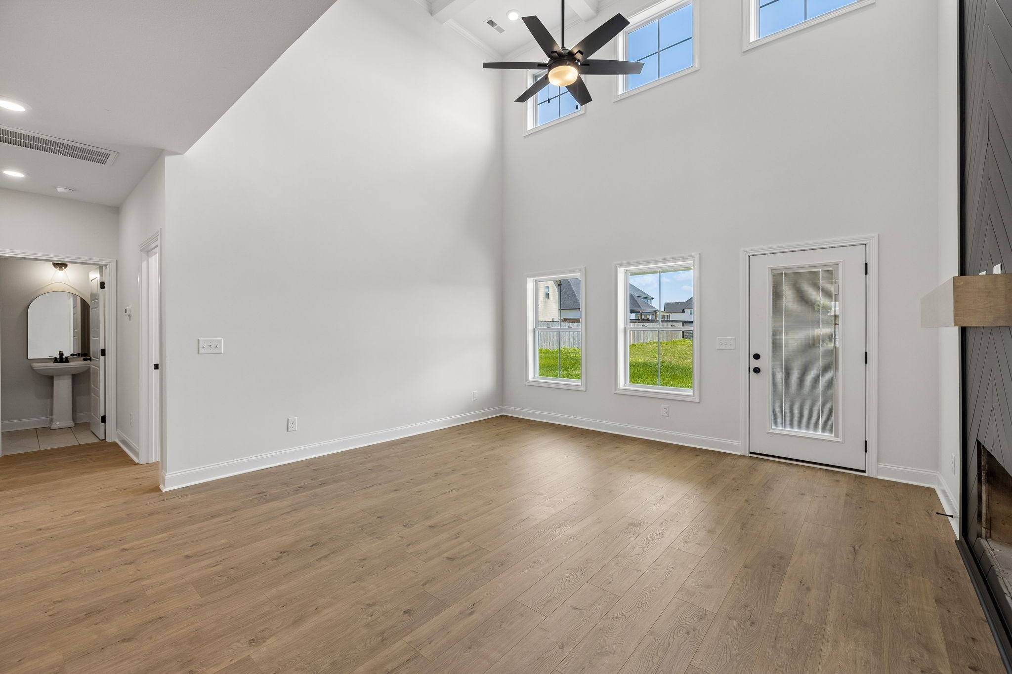 603 Summerfield Clarksville TN 37040