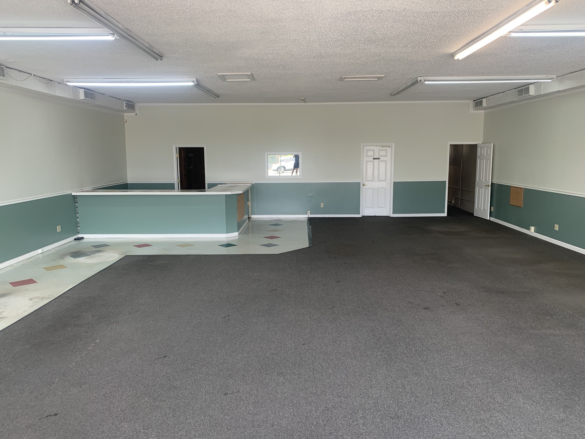 104 Gallatin Pike, S Madison TN 37115