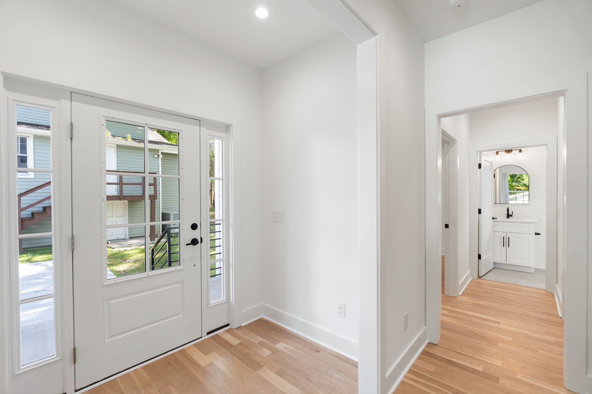 1117B Mcgavock Pike Nashville TN 37216