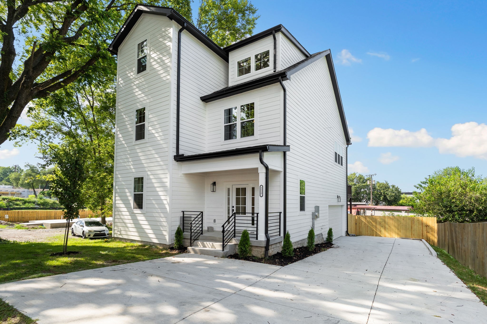 1117B Mcgavock Pike Nashville TN 37216