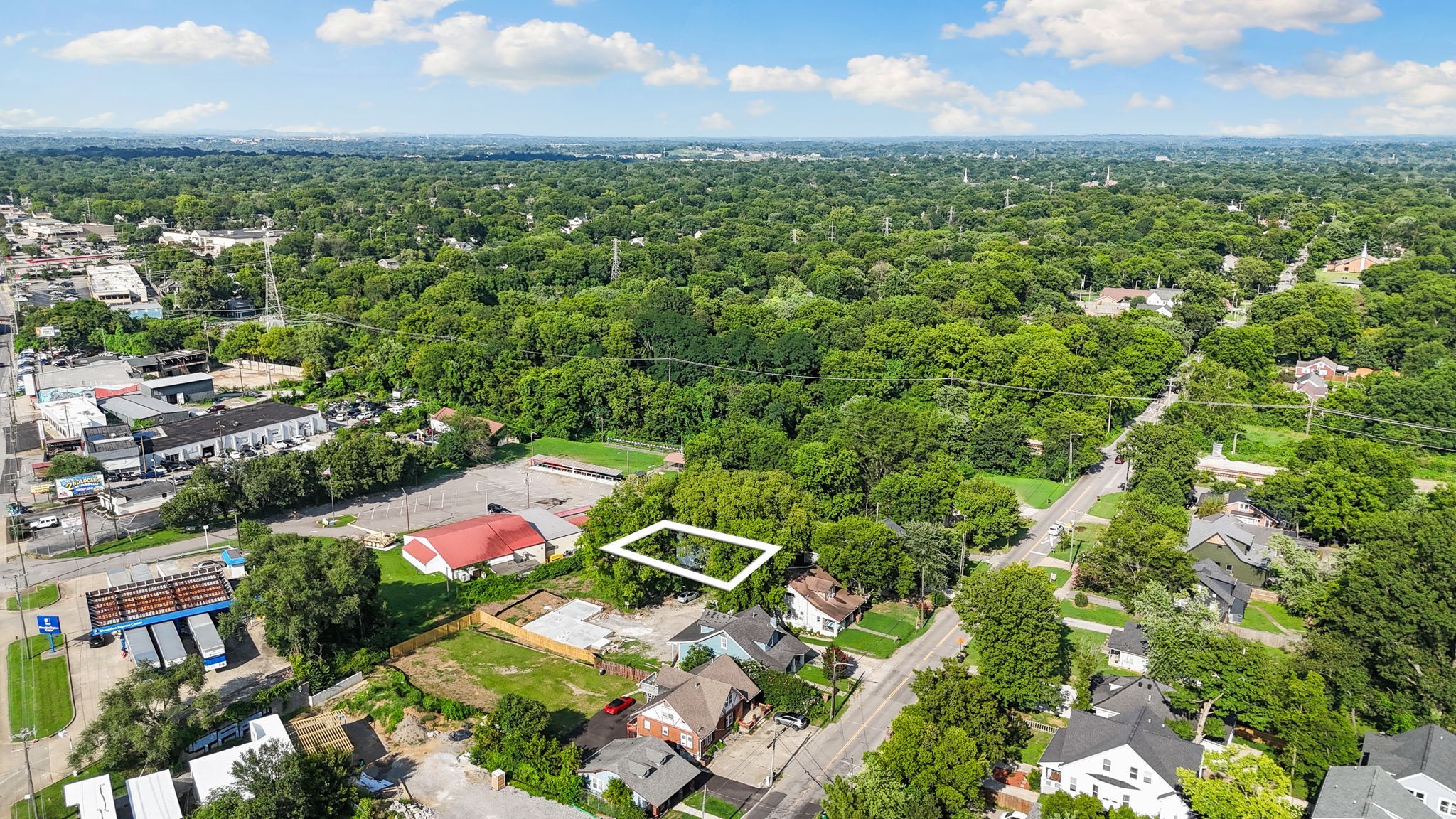 1117B Mcgavock Pike Nashville TN 37216