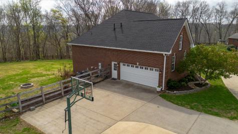 2060 Hickory Drive Springfield TN 37172