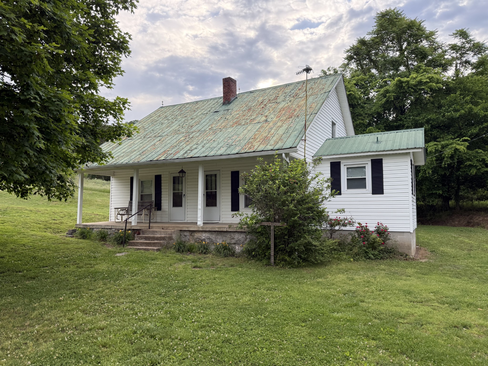328 Young Branch Road Dixon Springs TN 37057