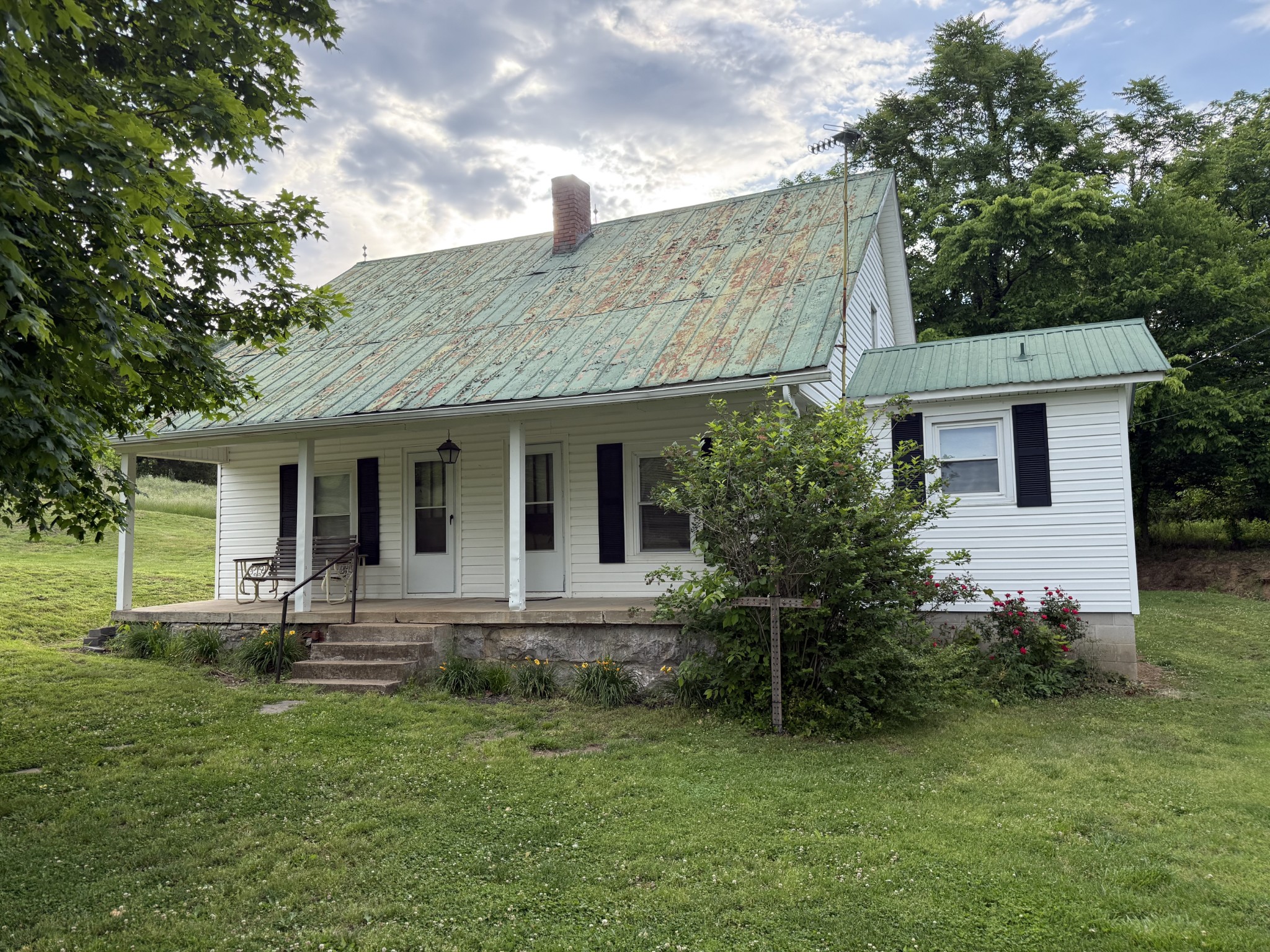 328 Young Branch Road Dixon Springs TN 37057