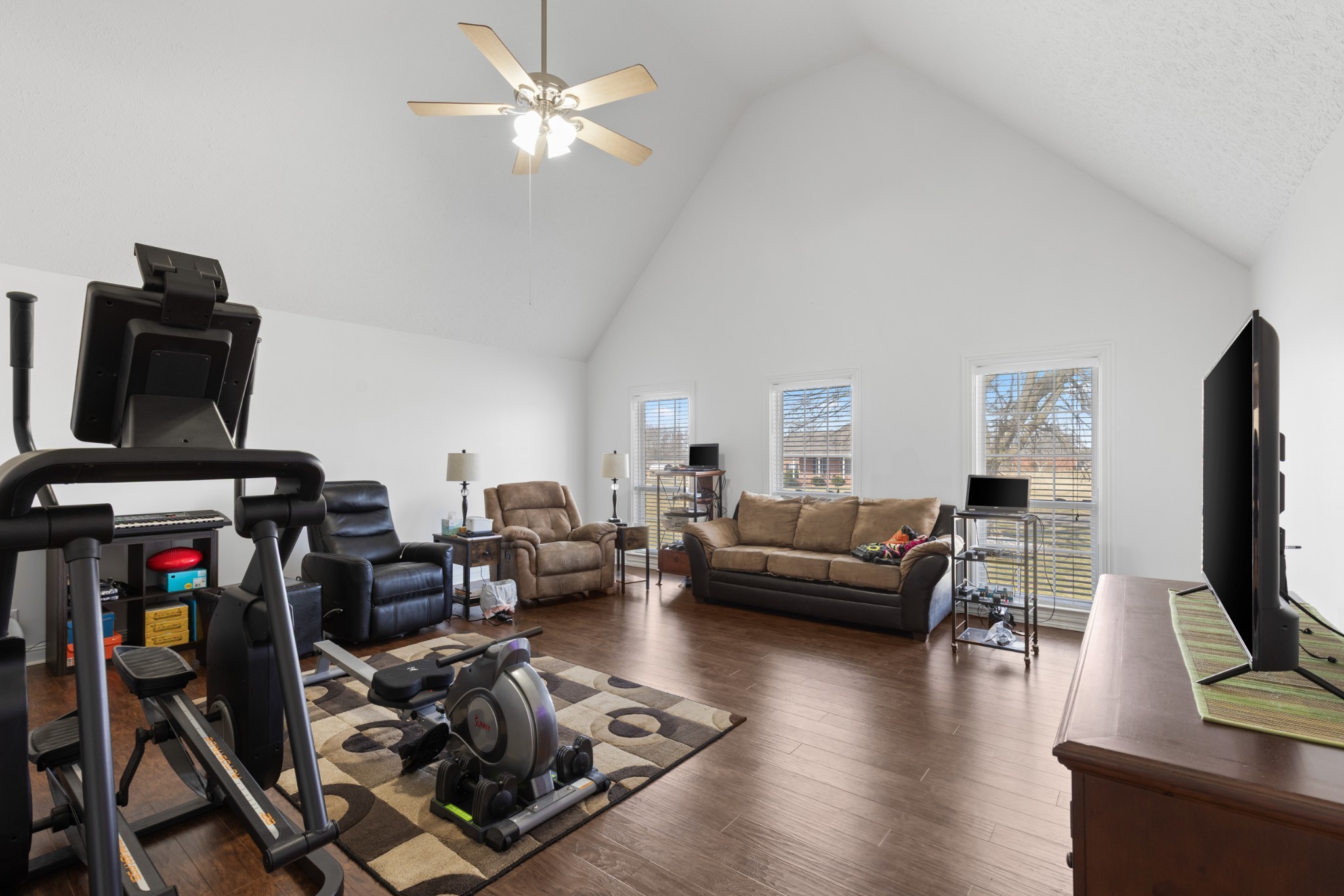 1014 Somerville Drive Cottontown TN 37048