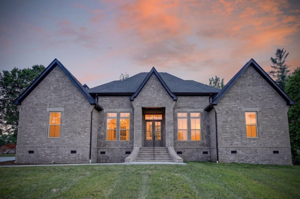 343 Riverbend Country Club Road Shelbyville TN 37160