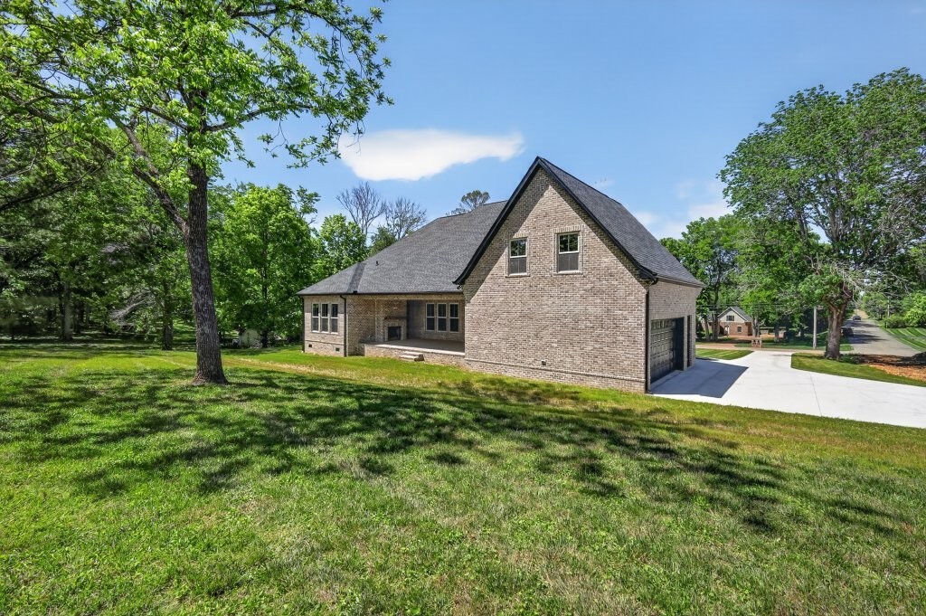 343 Riverbend Country Club Road Shelbyville TN 37160