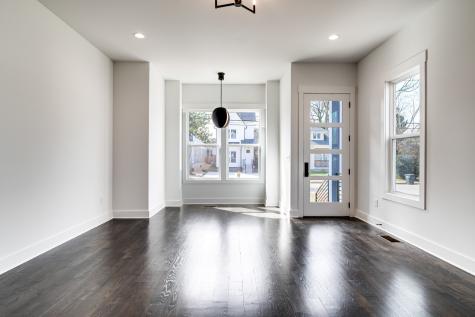 1708B 17th Ave, N Nashville TN 37208
