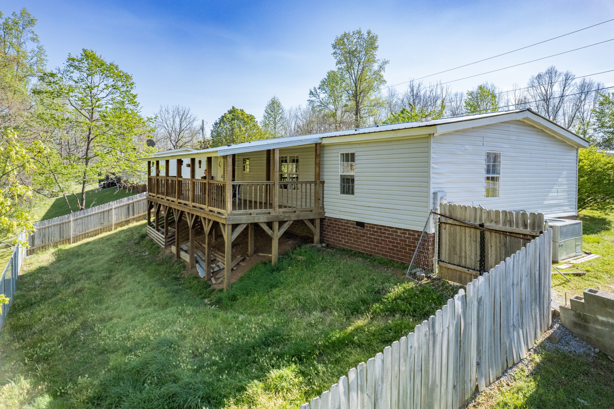 2056 Kristin Drive Centerville TN 37033