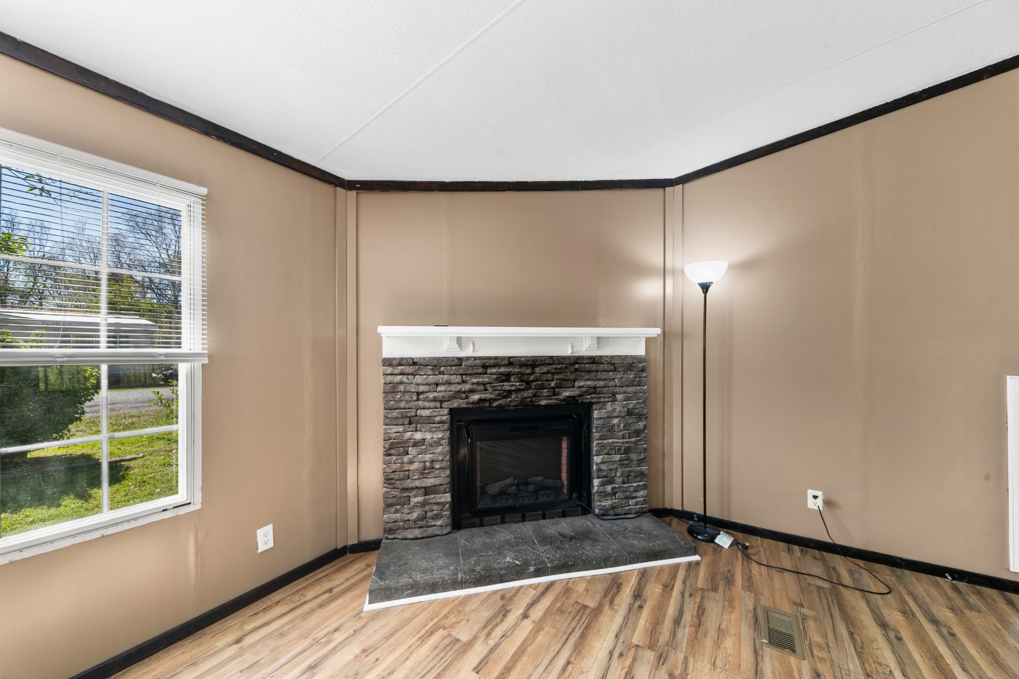 2056 Kristin Drive Centerville TN 37033