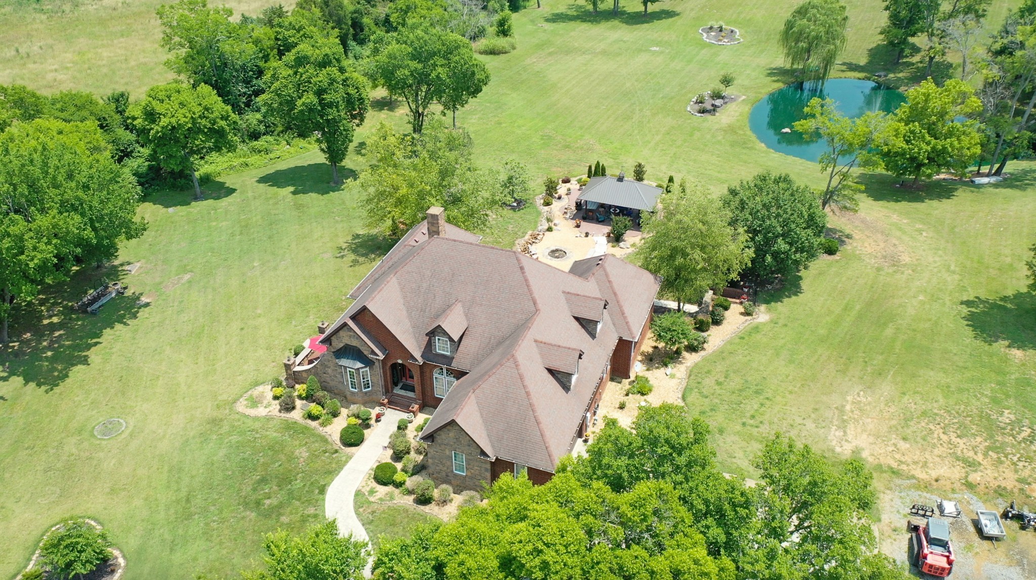 410 Jennings Ln, NW Shelbyville TN 37160