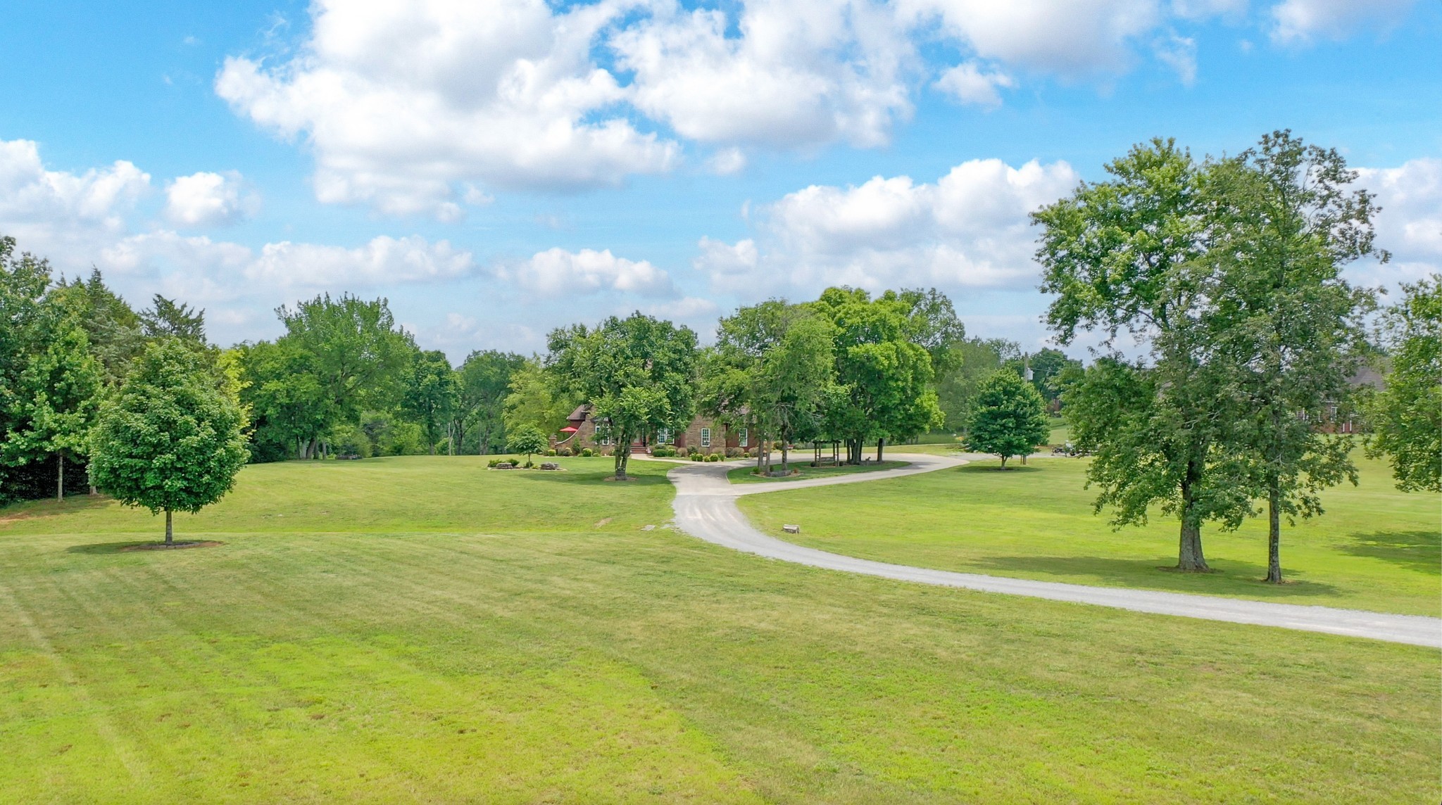 410 Jennings Ln, NW Shelbyville TN 37160