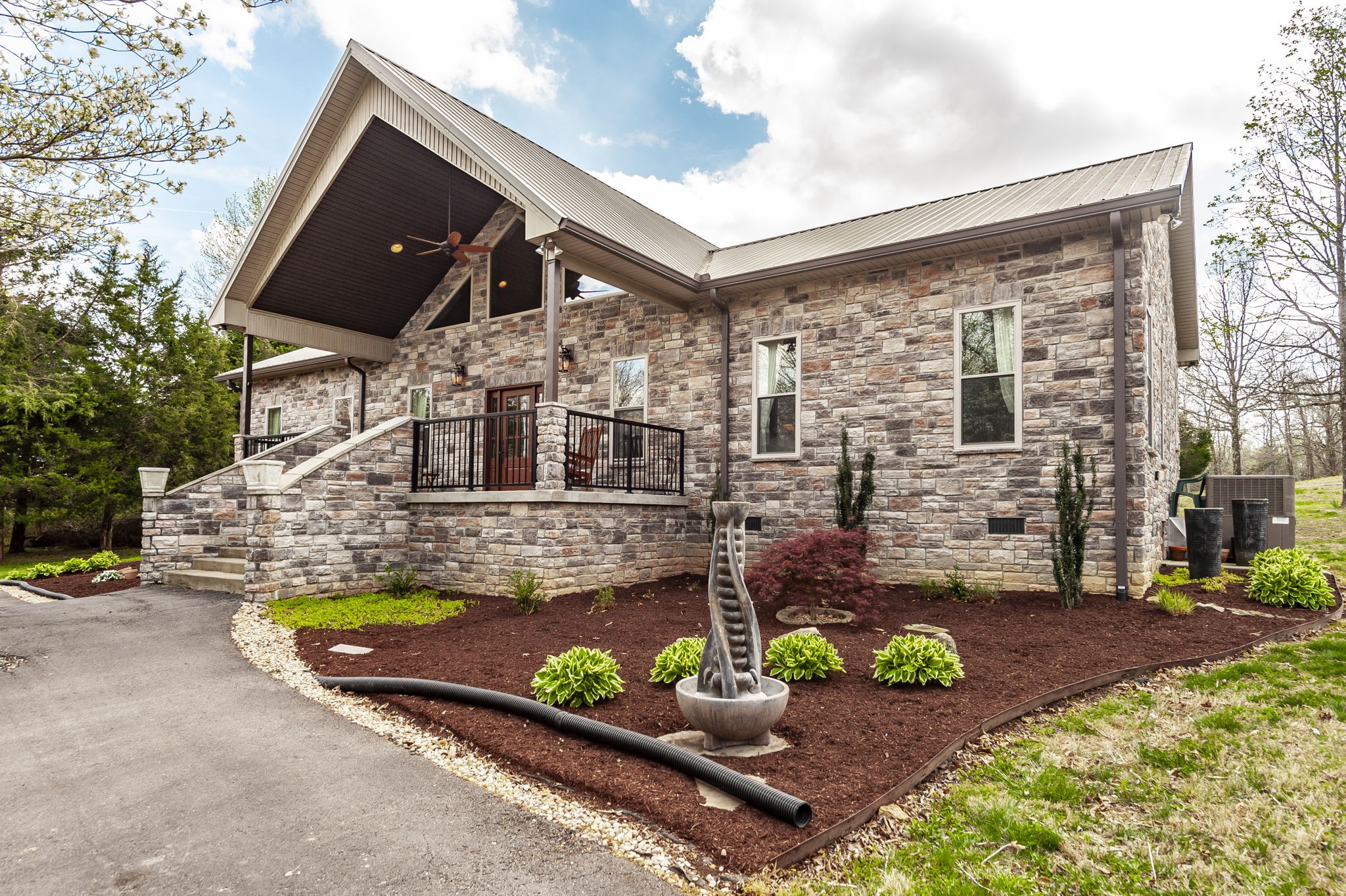 3376 Highway 52, E Bethpage TN 37022