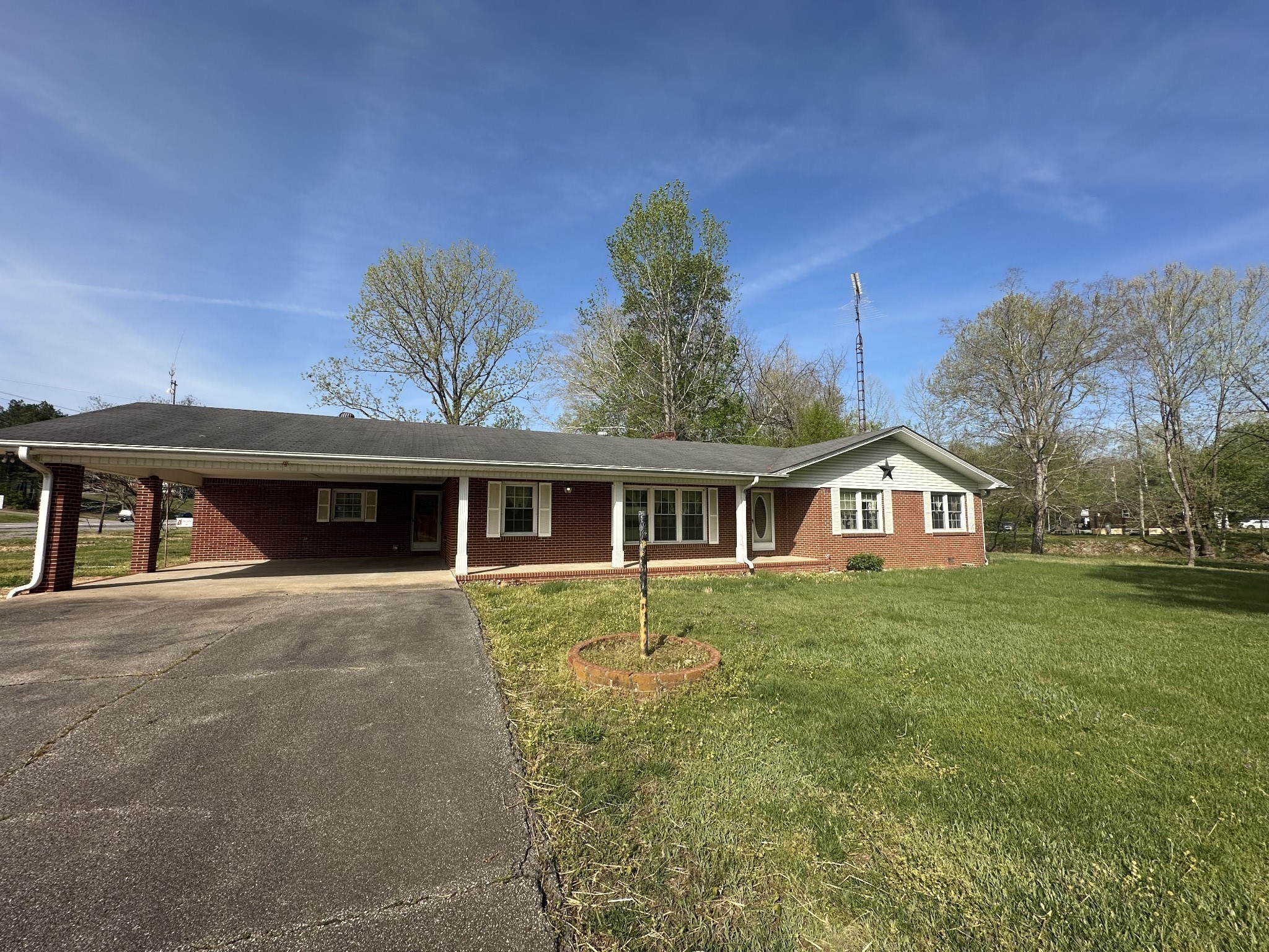 105 The Trace Dover TN 37058