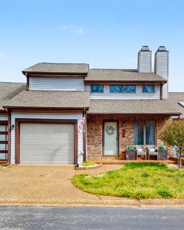 407 Country Club Court Clarksville TN 37043
