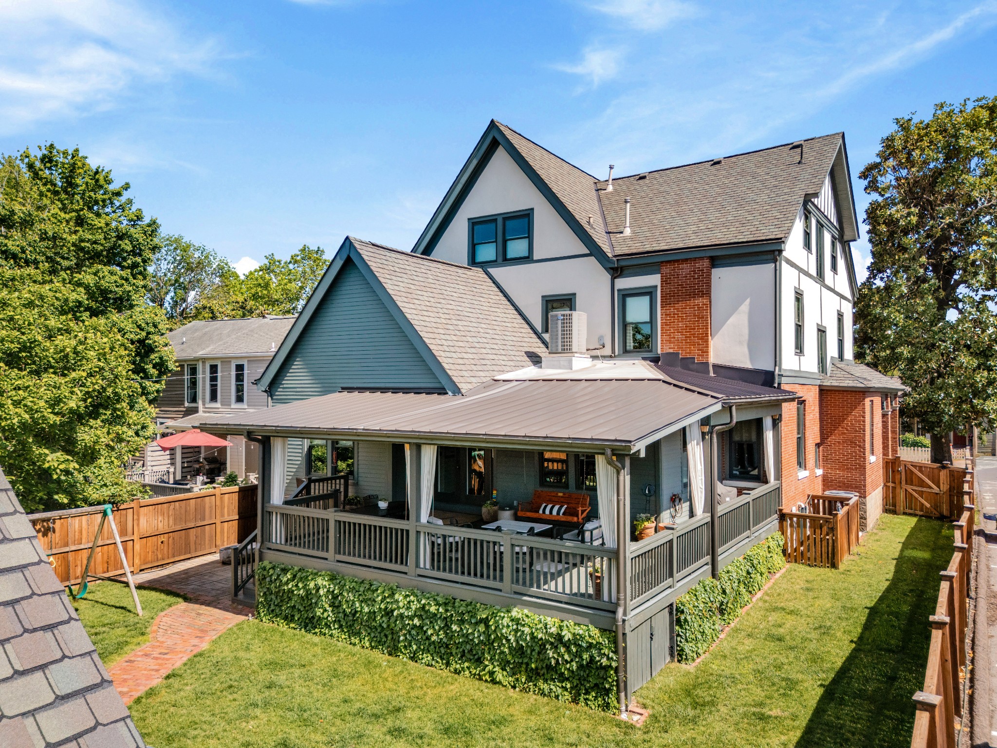 903A Russell Street Nashville TN 37206