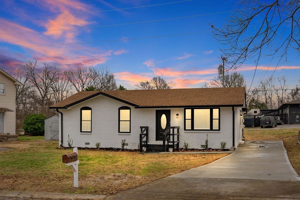 532 Savely Dr, N Hendersonville TN 37075