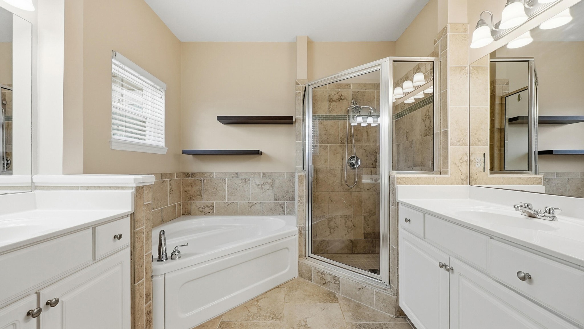 5102 Regency Court Chattanooga TN 37421