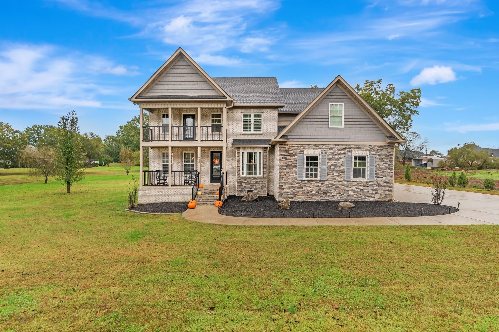 1688 Newport Place La Vergne TN 37086