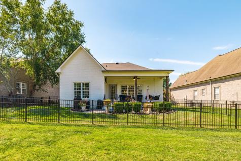 1103 Fairvue Village Lane Gallatin TN 37066