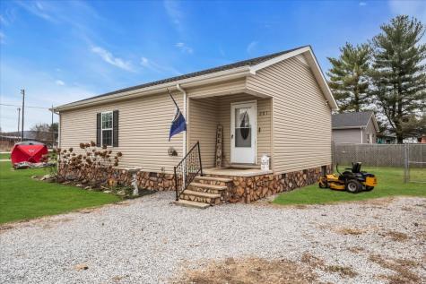 201 College St, N Cowan TN 37318