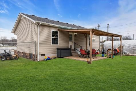 201 College St, N Cowan TN 37318