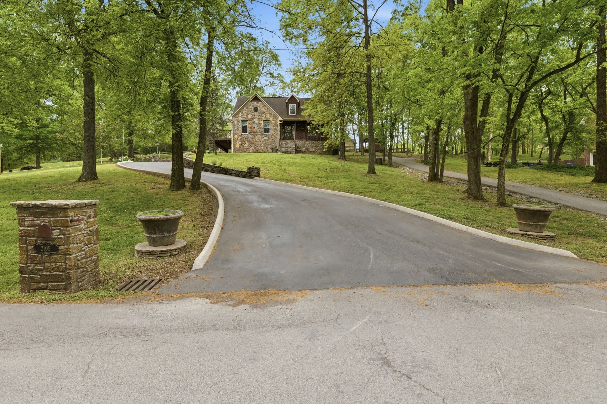 2105 Alpine Drive Columbia TN 38401