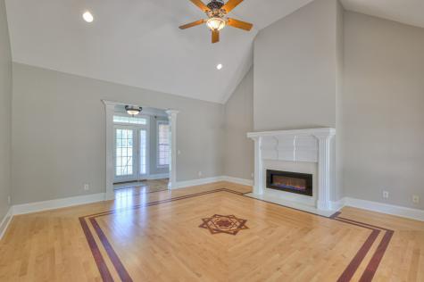 2012 Alan John Way Lebanon TN 37087