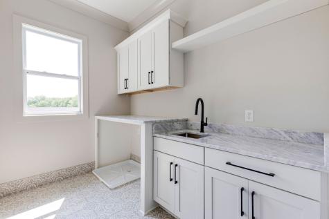 6369 Alamo Place Nashville TN 37209