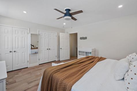 8207 Sawyer Brown Road Nashville TN 37221