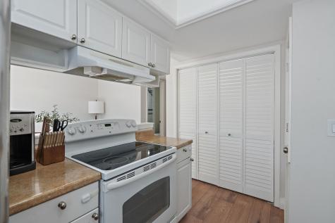 8207 Sawyer Brown Road Nashville TN 37221